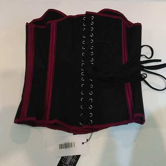 Authentic Corset - Picture 4 of 6